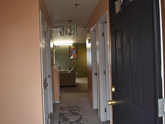 3rd image of 2504 Hickory Pine Ln