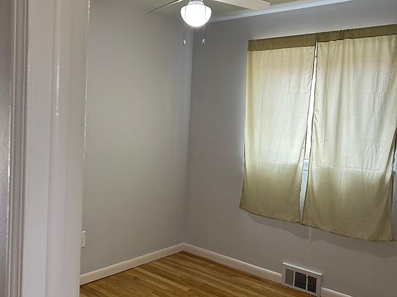 5th image of 8323 Essex Ave