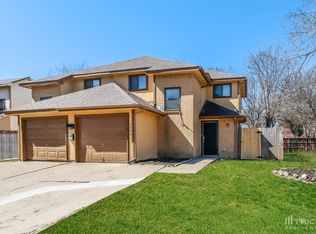 2603 Santa Barbara Dr, Grand Prairie, TX 75052