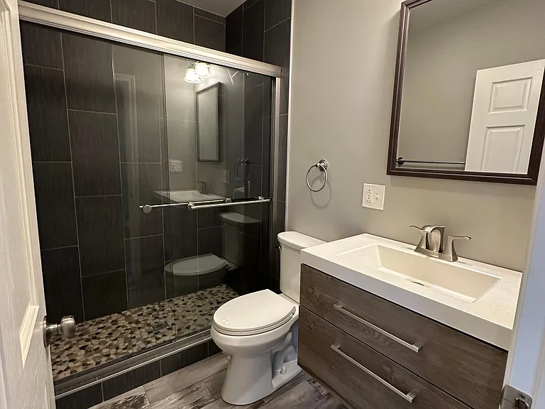 27 N Brainard Ave #H — Photo 6