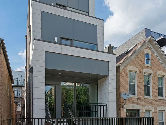 2nd image of 1624 W Pierce Ave