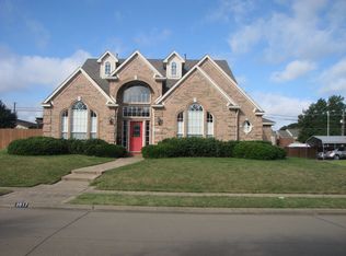 2617 Ridgemeade Dr, Garland, TX 75040