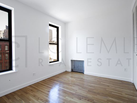 3rd image of 1592 2nd Ave APT 4B