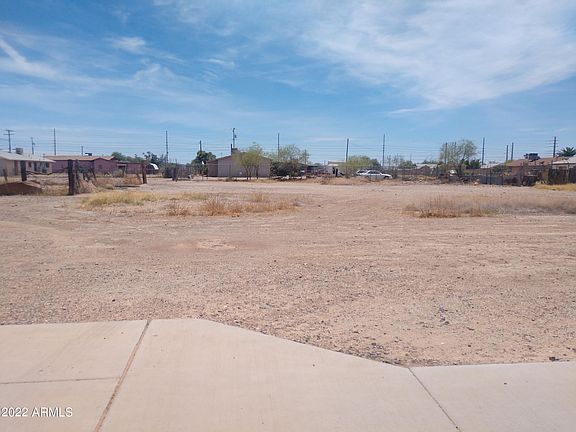 3rd image of 205 W DR MARTIN LUTHER KING JR Street #8