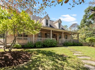 84 Cuttyhunk Ave, Tisbury, MA 02568