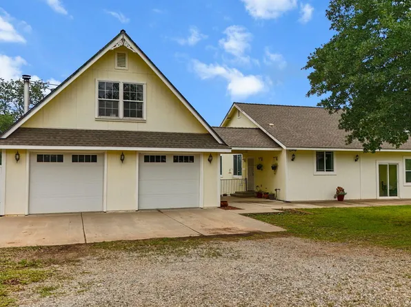 16805 Hummingbird Ln, Cottonwood, CA 96022