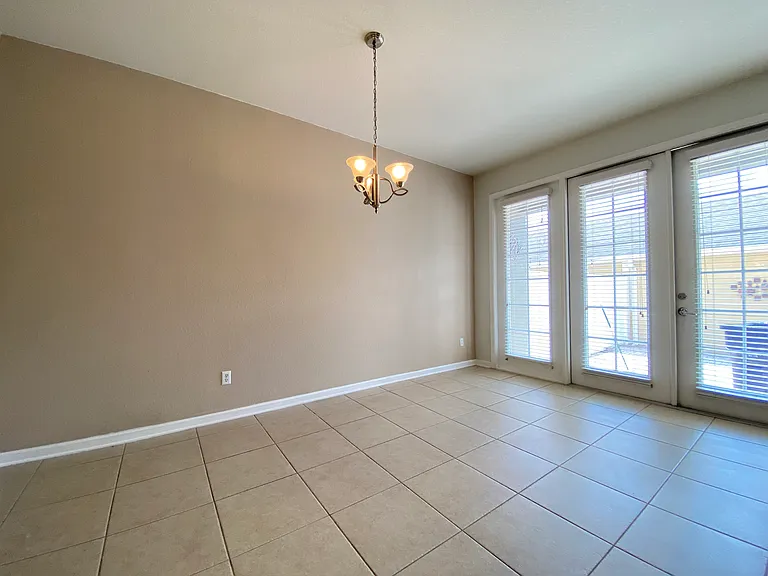 7708 Fordson Ln — Photo 4