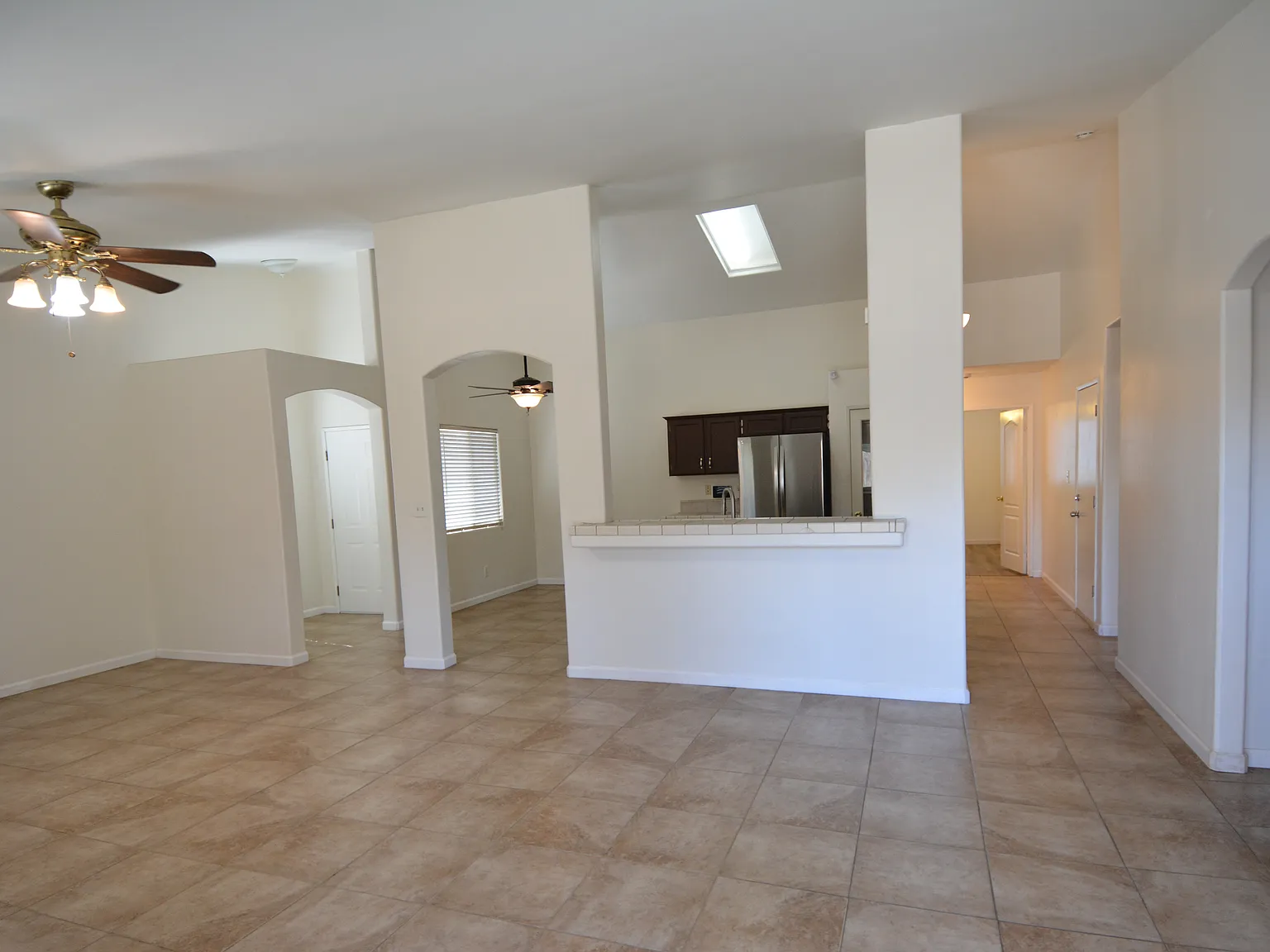 3 bed, 1484 sqft, $2,575 — Photo 4