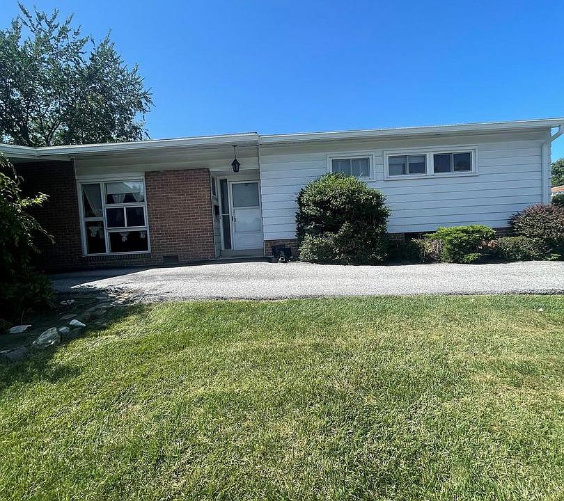 1st image of 2442 Sylvale Rd