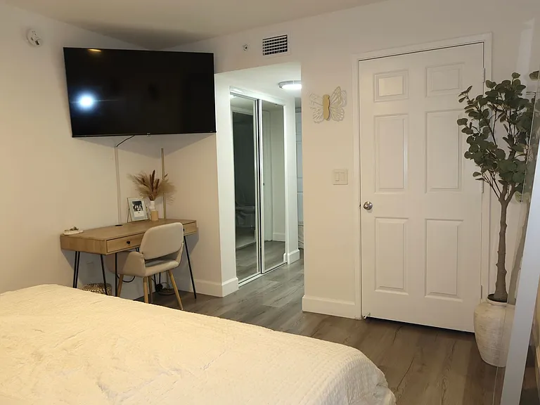 2640 S University Dr #205 — Photo 39