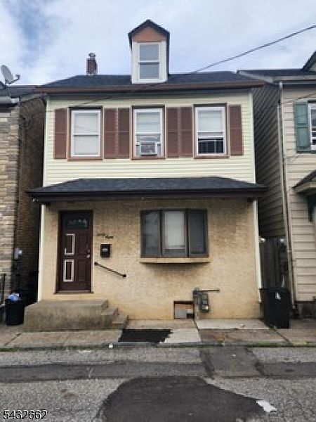 1st image of 38 Fox St