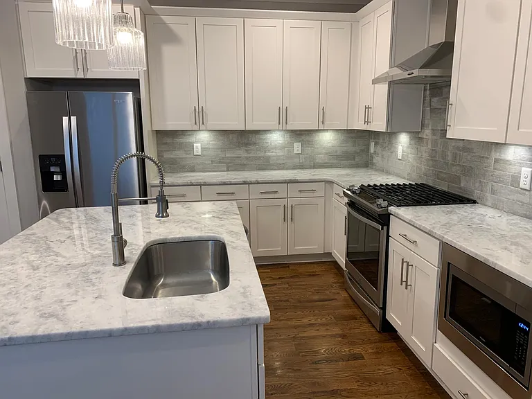 6110 California Ave — Photo 5