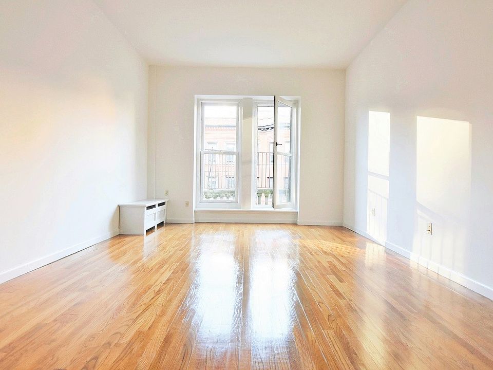 1st image of 306 W 76th St APT 4A
