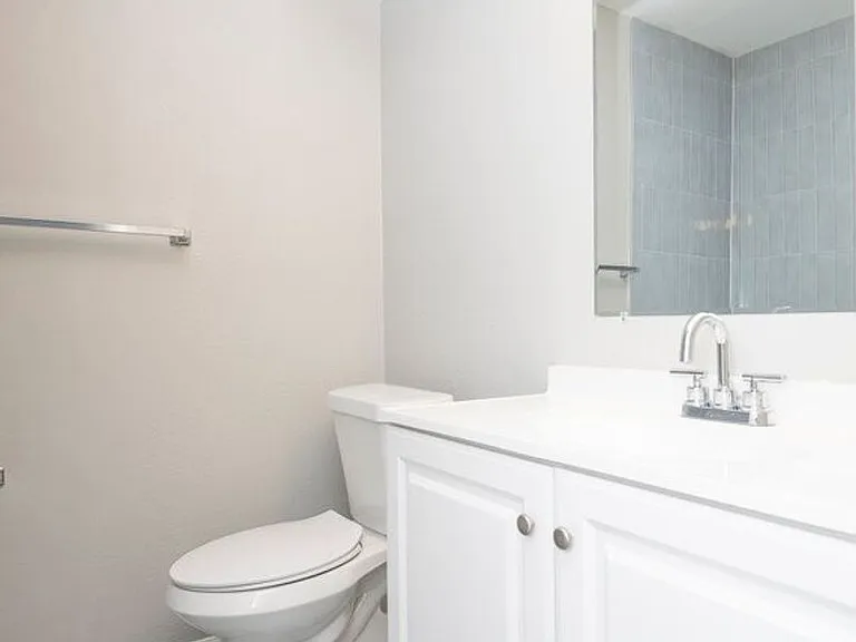 2526 Glen Springs Way — Photo 25