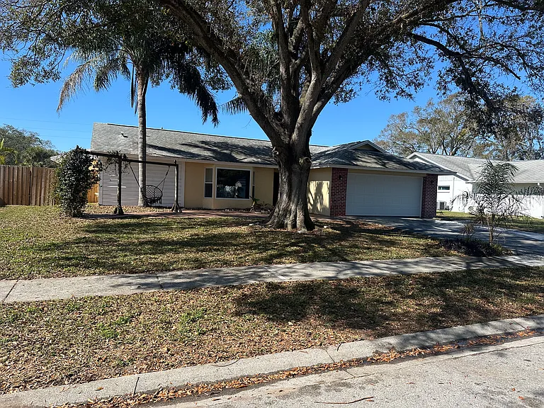576 Still Meadows Cir W — Photo 3