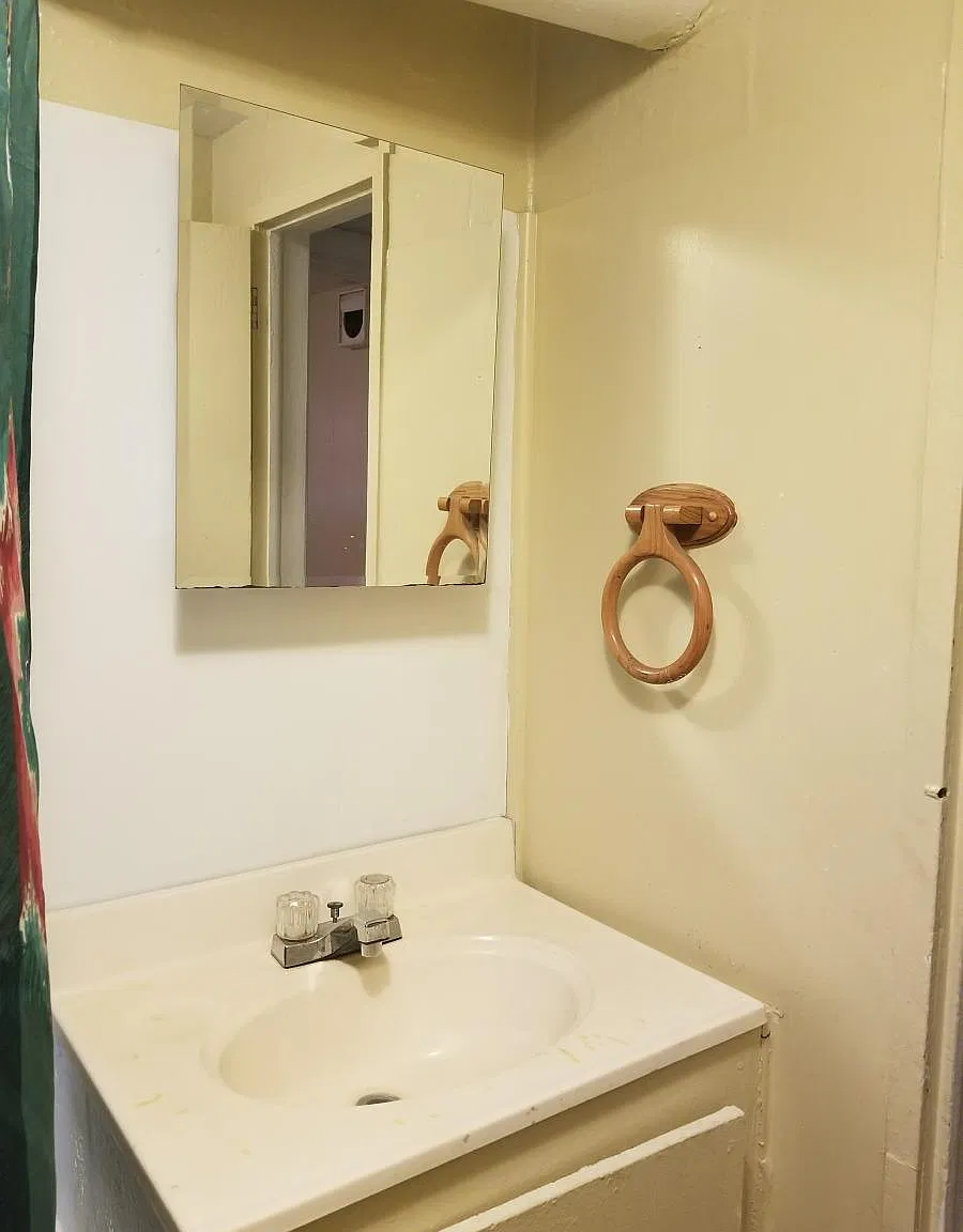2 bed, 670 sqft, $1,100 — Photo 3