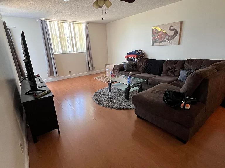 480 Executive Center Dr #2D — Photo 19