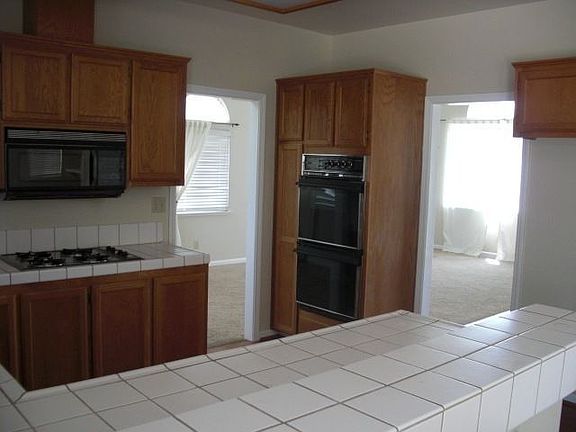 5th image of 770 Tipperary Dr