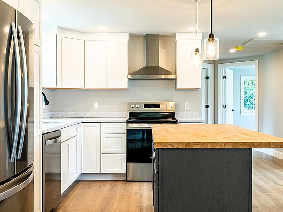 4th image of 162 Waldo Avenue