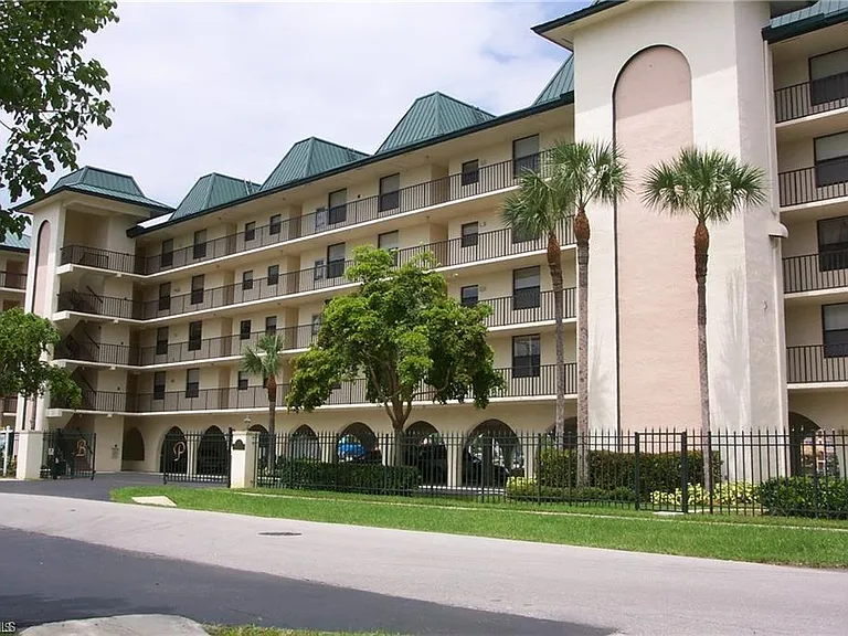 271 Southbay Dr #235 — Photo 24