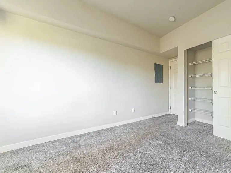 Avion Apartments — Photo 19