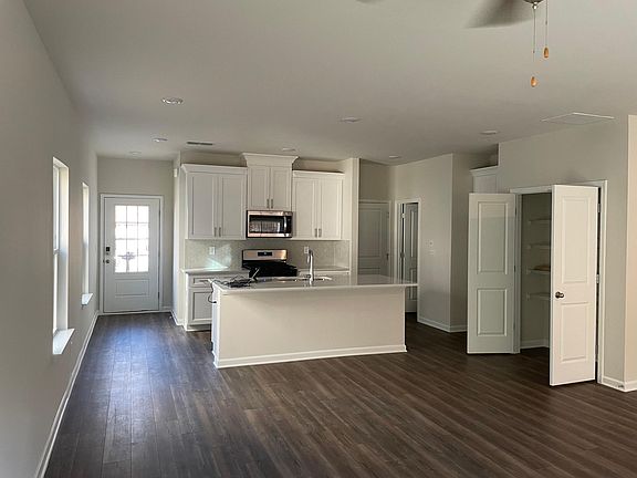 3rd image of 100A Cedar Ln