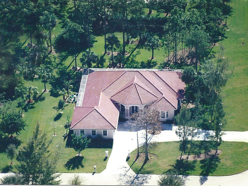 1st image of 7000 NW 70th St