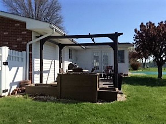 5th image of 2715 Fairlane Dr