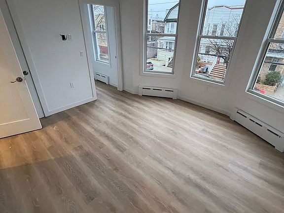 4th image of 6814 75th St #2
