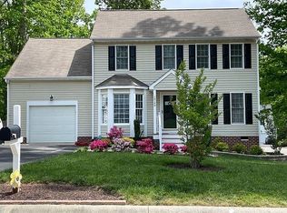 10140 Grand Oaks Dr, Henrico, VA 23233