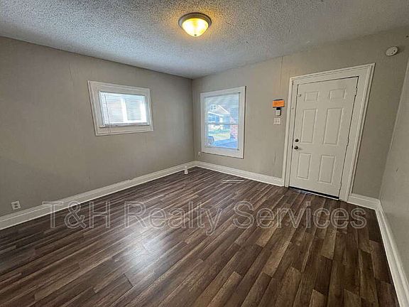 5th image of 315 N Colorado Ave