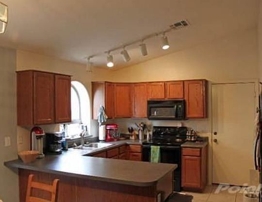 3rd image of 42527 W Chambers Dr