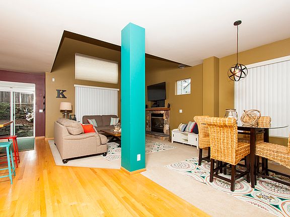 Additional dining room area