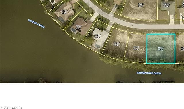 1st image of 928 SE 31st Ter