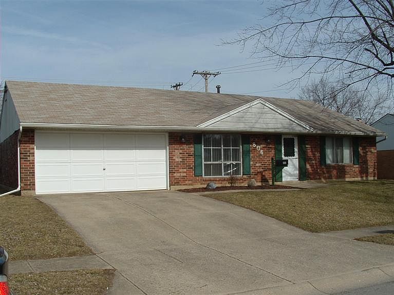 1st image of 806 Browning Ave