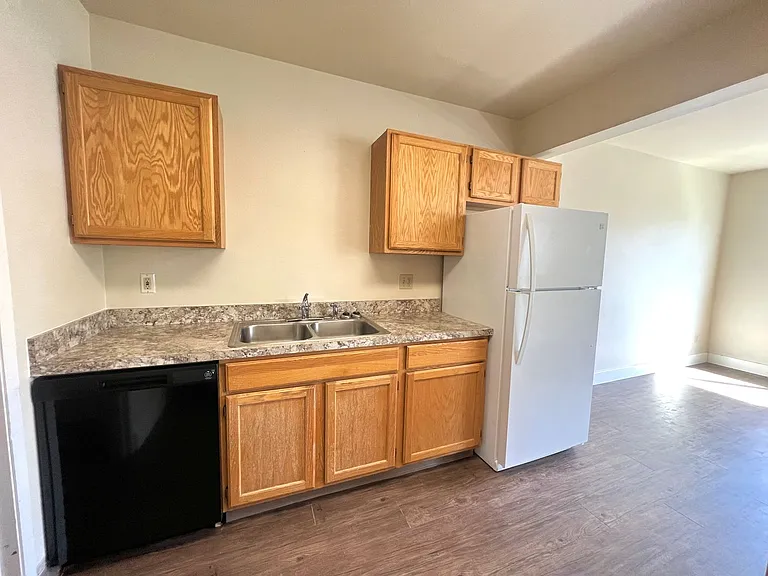 1308 N Brooklane St — Photo 14