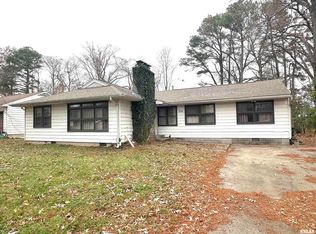 1206 W Chautauqua St, Carbondale, IL 62901