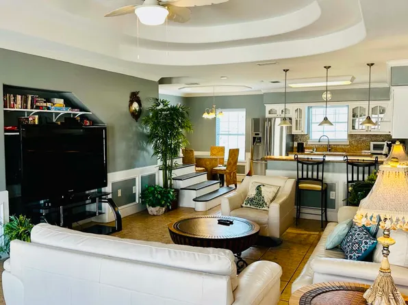 (undisclosed Address), South Padre Island, TX 78597
