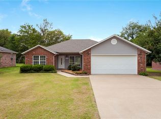 416 S Pittman St, Prairie Grove, AR 72753