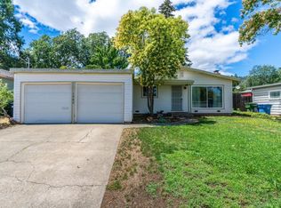 1382 Yokayo Dr, Ukiah, CA 95482