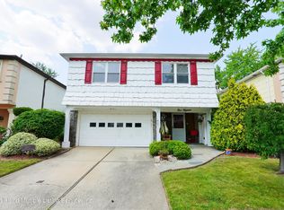 115 Forest St, Staten Island, NY 10314