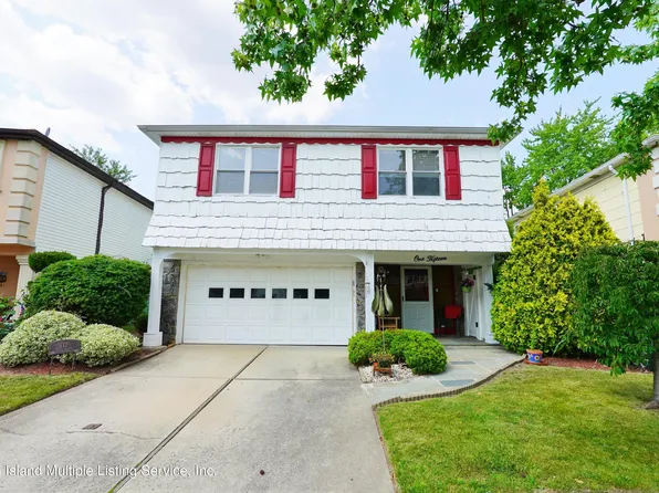 115 Forest St, Staten Island, NY 10314
