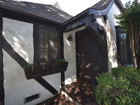 2nd image of 2906 Griffith Park Blvd #29105