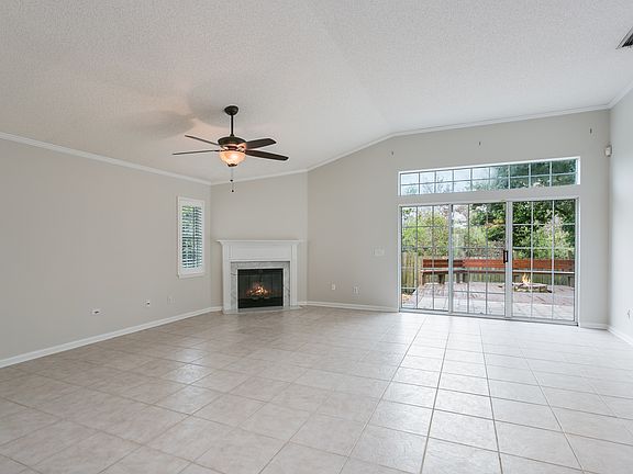 5th image of 408 La Reserve Cir