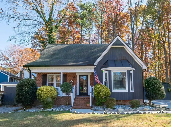 8213 Round Oak Rd, Raleigh, NC 27616