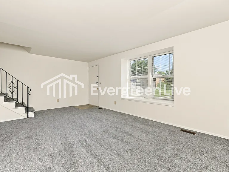 7691 Mount Hood Dr — Photo 5