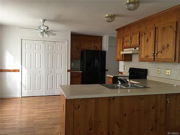 4th image of 18510 Rollingside Dr