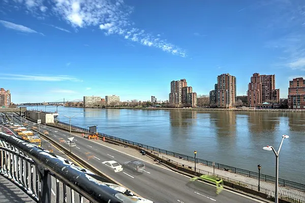 Sold by Anchor Associates | media 8