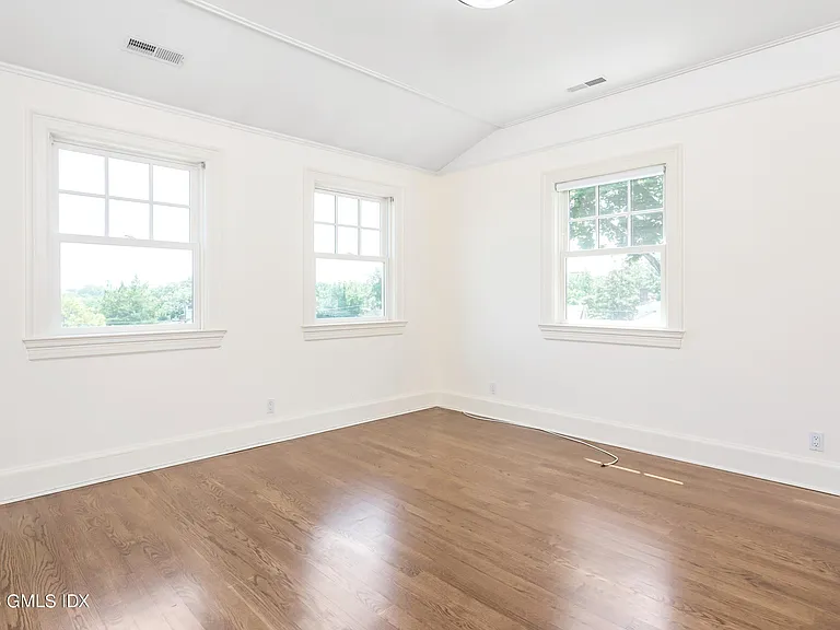 140 Havemeyer Pl — Photo 24
