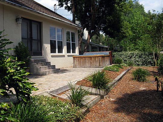 3rd image of 409 Deer Park Ave